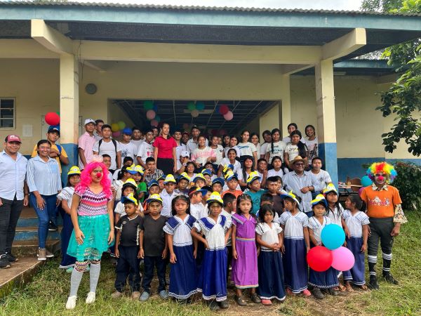 Un grupo de jóvenes ha participado durante el mes de julio en una experiencia de voluntariado misionero en Panamá.