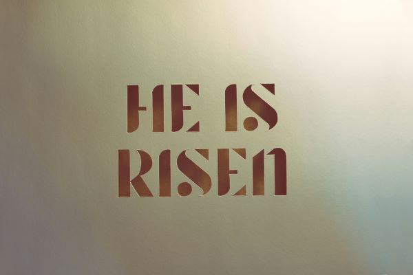 En este tercer domingo de Pascua vemos cómo el Señor Resucitado se presenta a los discípulos que están pescando.