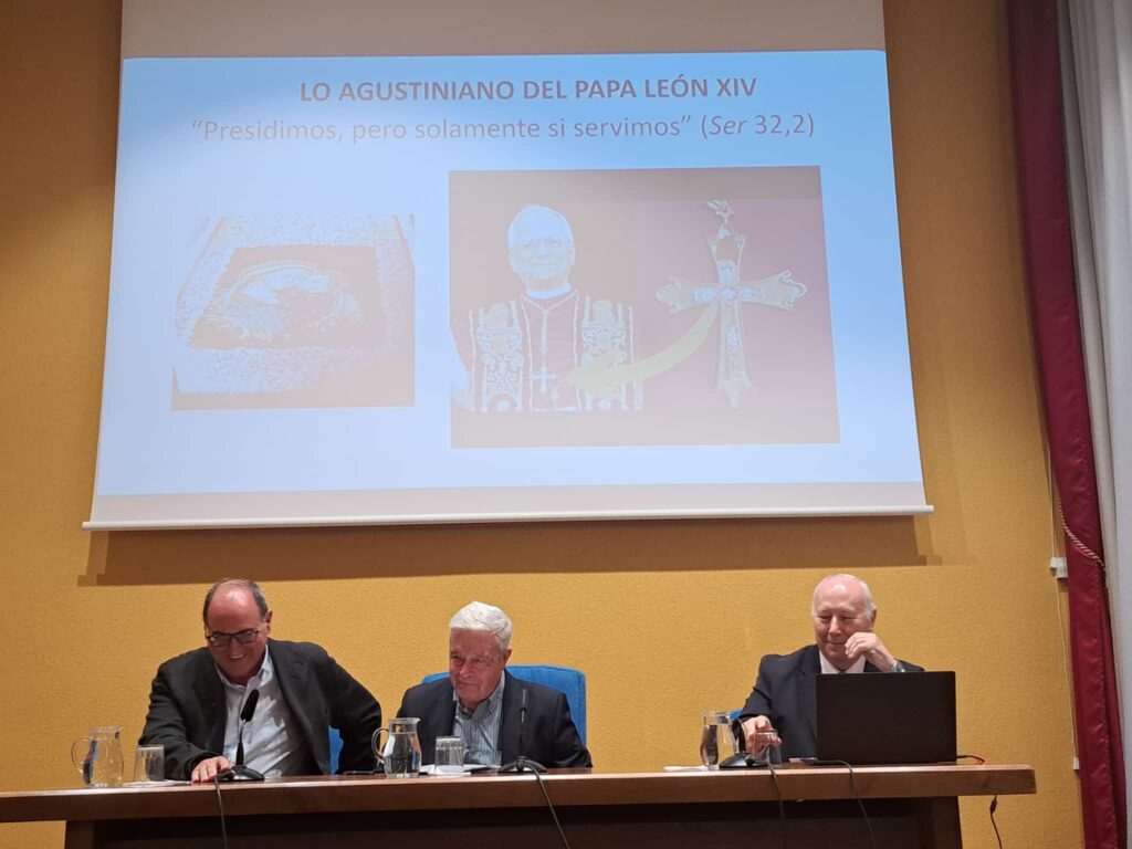 La Facultad de Teología del Norte de España (Burgos) ha acogido la mesa redonda: "León XIV en la actual situación de la Iglesia y del mundo".