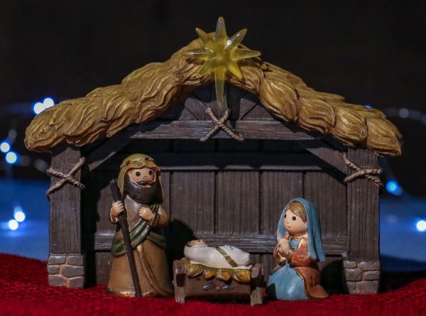 Seguimos reflexionando en este segundo domingo de Navidad, sobre el Verbo hecho carne para nuestra salvación. 