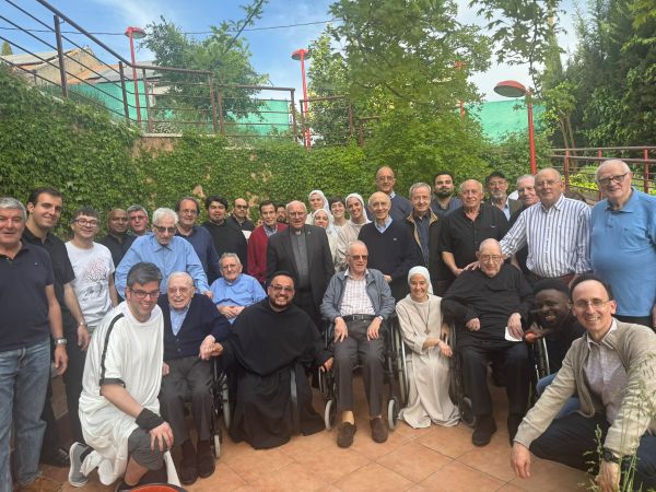 La Residencia de Atención Especial (RAE) de Madrid ha celebrado la fiesta de La Conversión de San Agustín con una representación teatral.