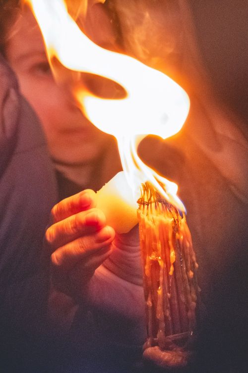 En este Evangelio de Pascua, Jesús  muestra cómo el vivir el amor a Dios observándolo en la vida, escuchando y poniéndolo en práctica.