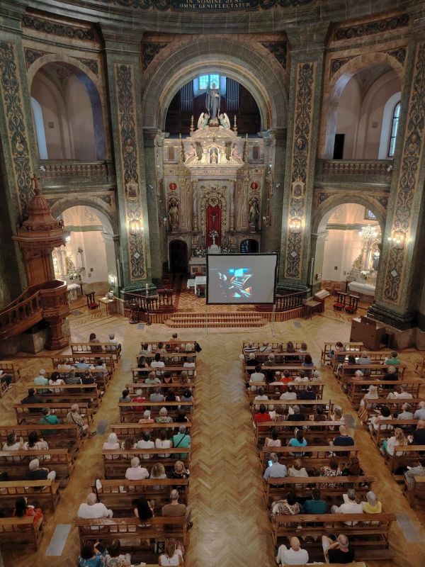 Del 12 al 18 de julio, la Parroquia San Agustín y el Real Colegio Seminario de los Agustinos de Valladolid, han sido la sede de este Curso.